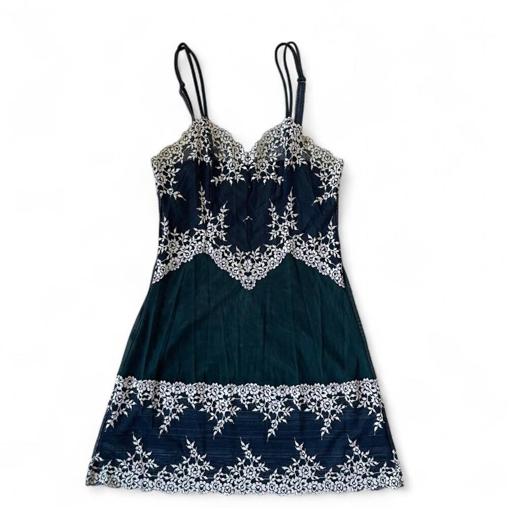 Vintage lace & mesh slip